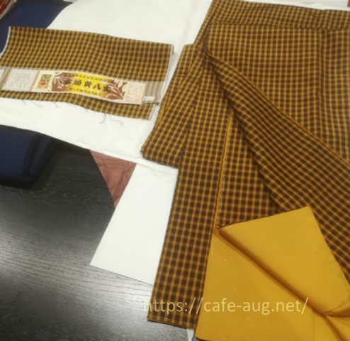 バイセルで買取された着物（紬、黄八丈）