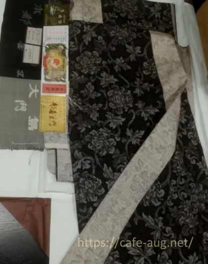 バイセルで買取された着物（紬、大島紳）
