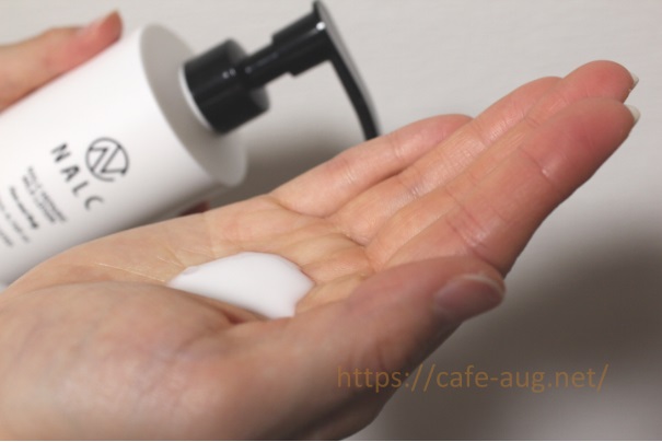 NALCヘパリンミルクローションの液体