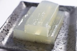 寒天は血圧を下げるって本当?血圧の上昇を抑える3つの作用とは