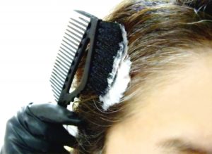 市販の白髪染めの選び方|セルフヘアカラーで色以外に注意すべきこと